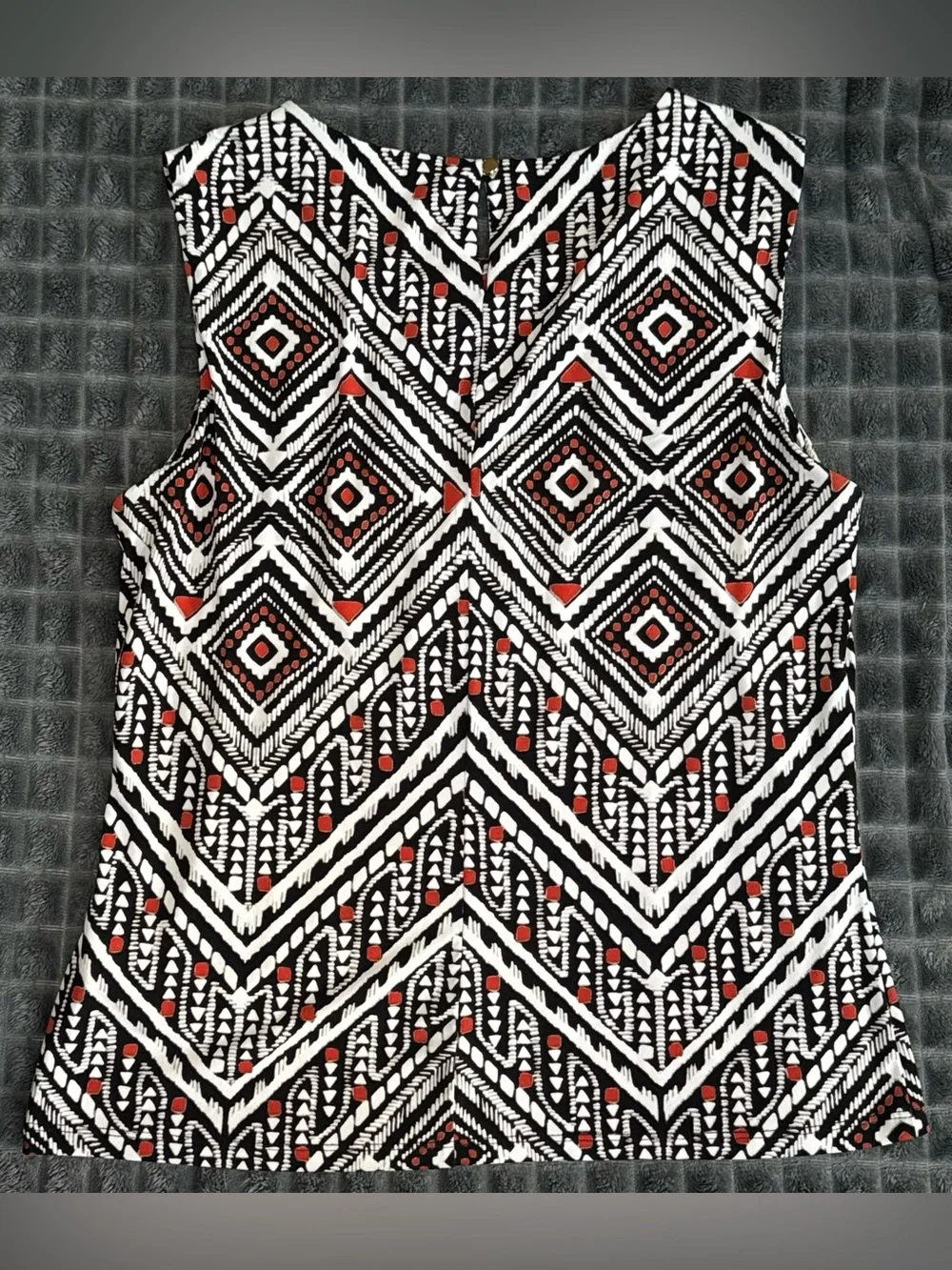 Calvin Klein Med Black Rust Orange Red Print Sleeveless Top Blouse Accents (B7) - Picture 4 of 6